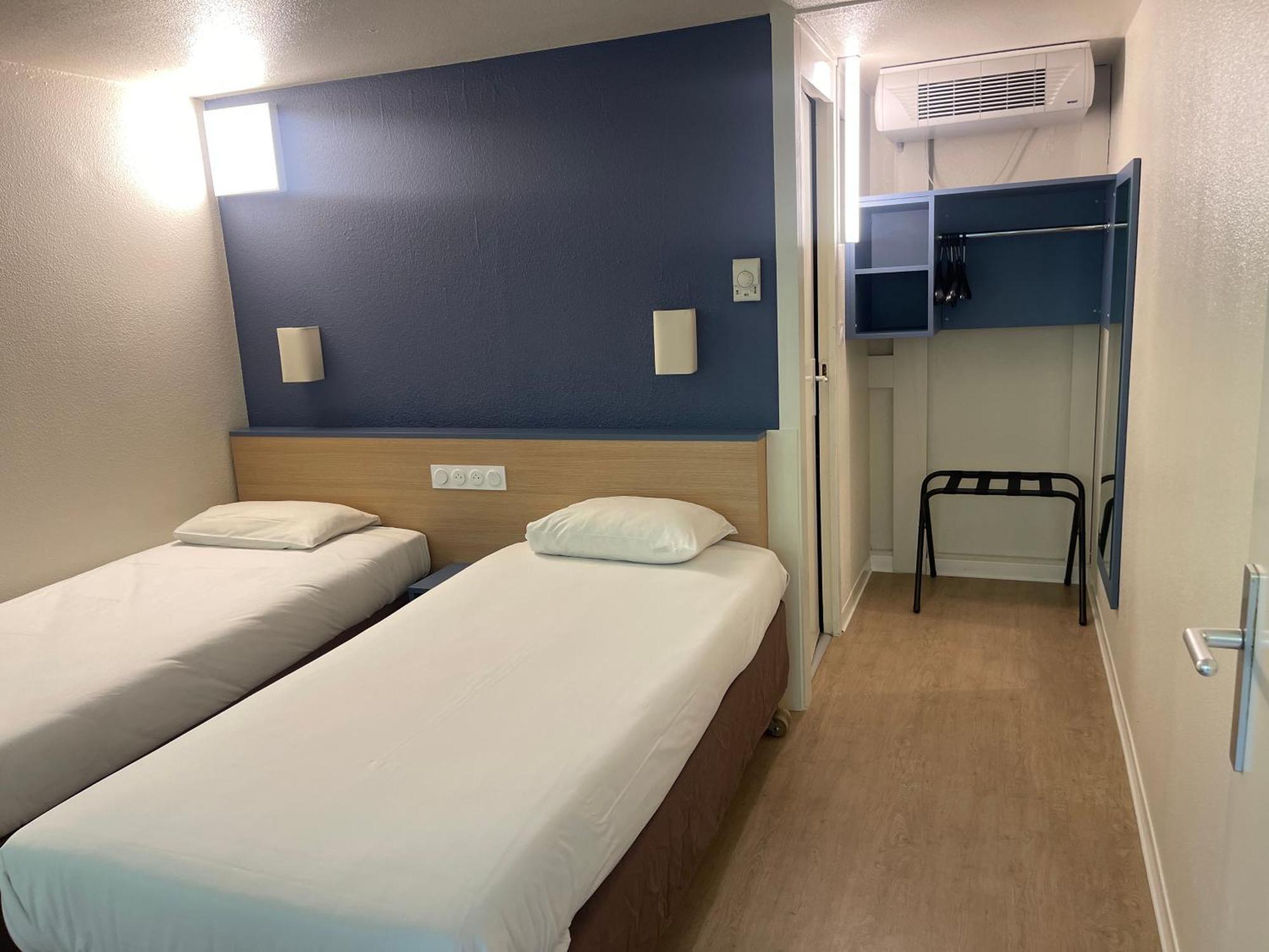 Kyriad Direct Montpellier St Jean De Vedas - La Peyriere Сен-Жан-де-Веда Экстерьер фото